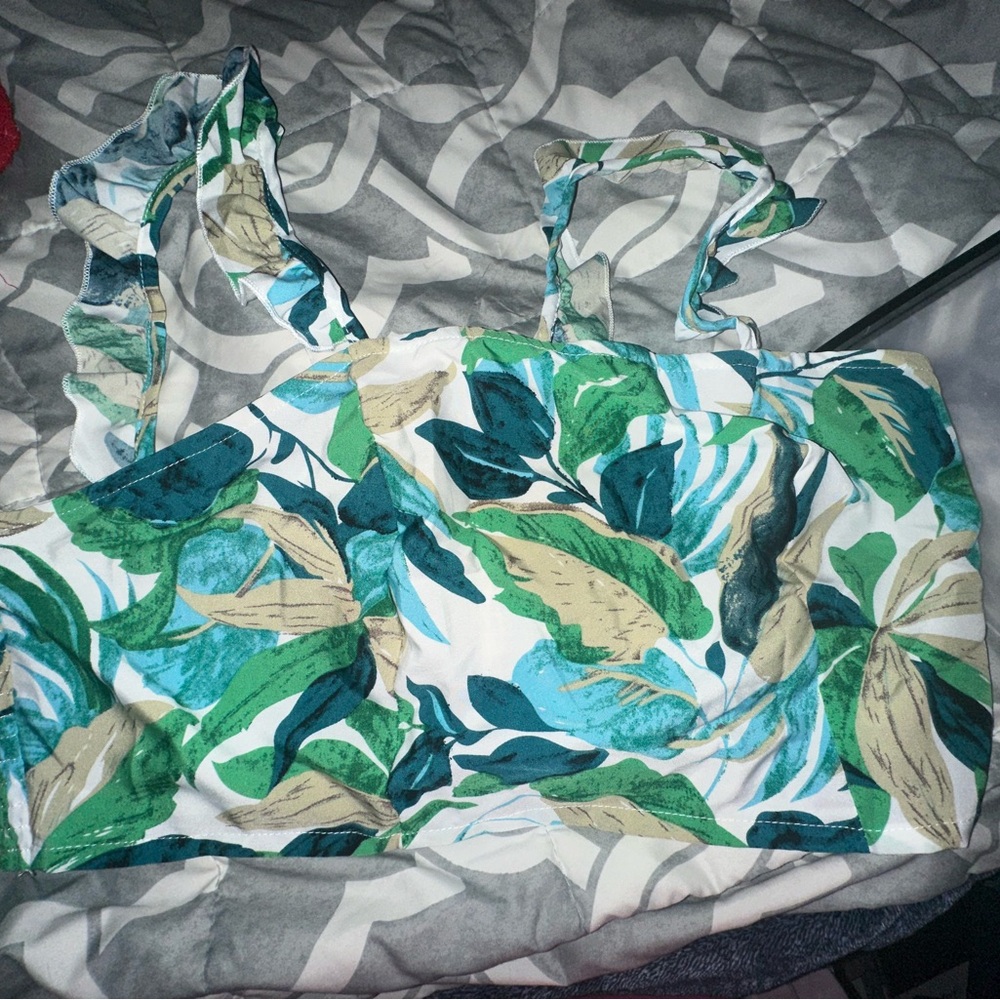 Chic Blue and Green Leaf 2 piece Print Maxi Dress - Picture 3 of 5